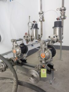 Mua máy bơm màng xăng dầu