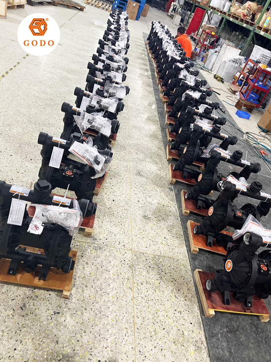 bơm màng khí nén